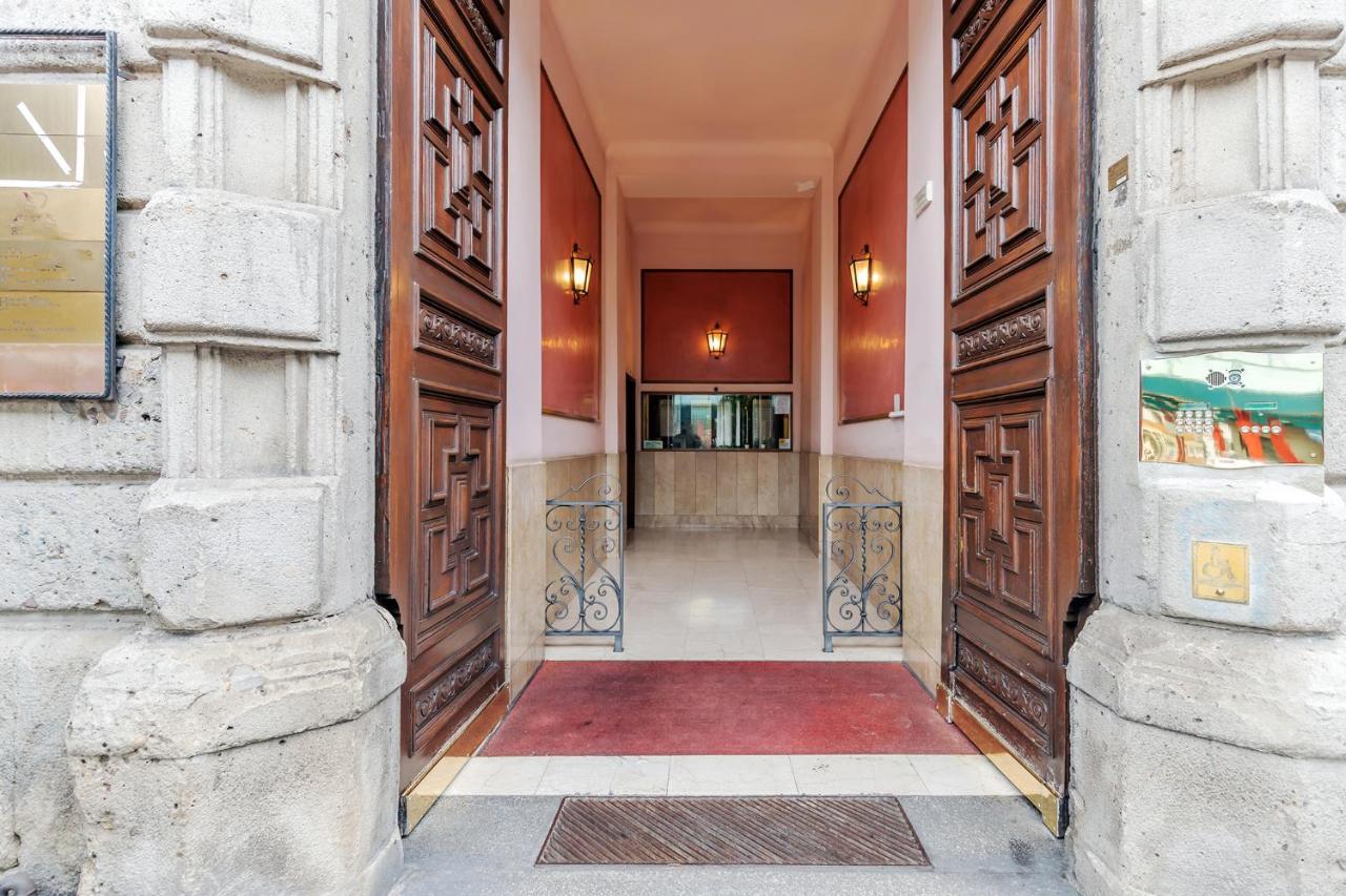 Milan Retreats Cadorna Duomo Apartment Exterior photo